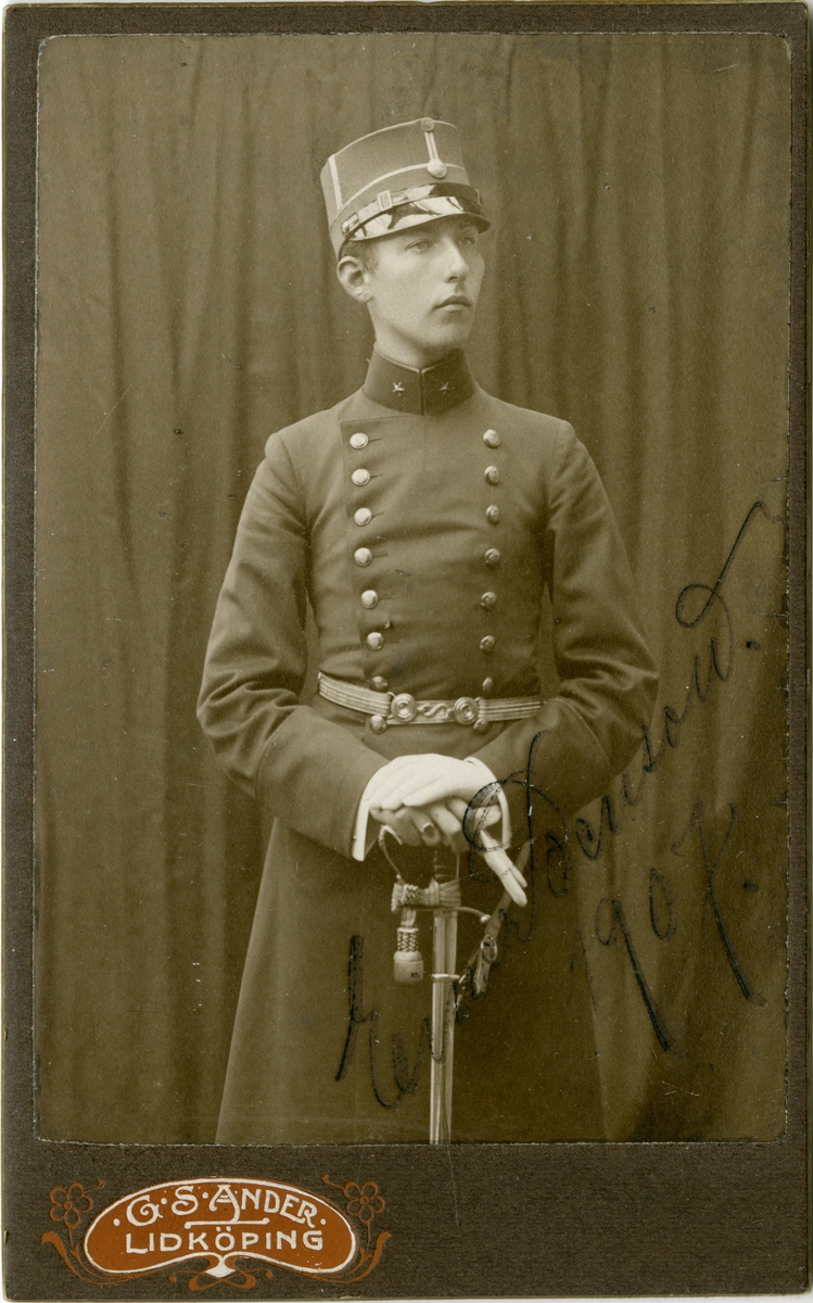 Porträtt av Bror Einar Bensow, officer vid Skaraborgs regemente I 9.