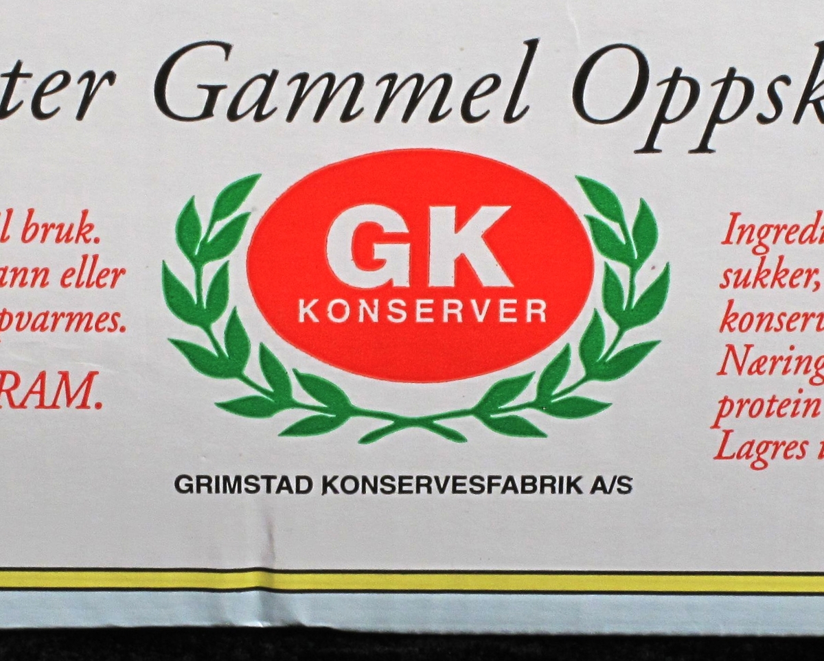 Eske av kartong, til 5 pakker surkål à 450 g. 3 sider med vareopplysninger og firmalogo, kortsidene med  strekkode.