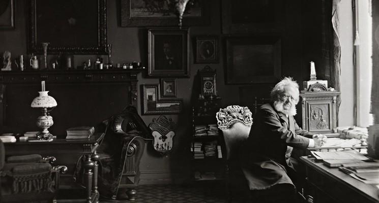 Henrik Ibsen i arbeidsværelset (Foto/Photo)