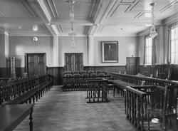 Rettslokale i Domhuset i  Sarpsborg. Interiør fra 1920-30-ta