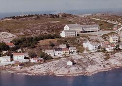 Flyfoto av Omagata på Nordlandet i Kristiansund. Opp til høy