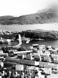 Flyfoto av Vestre bydel på Kirkelandet (i front) og Innlande