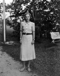 Foto av en kvinne, trolig fra Sverdrupfamilien og i Nesset k