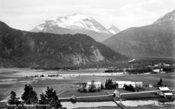 Postkort: 257 ";Skjorta fra Nauste i Romsdal. Eneret G. Sver