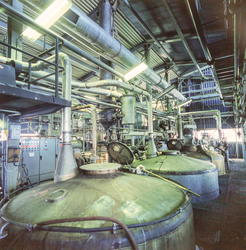 Kjemisk industri - produksjonshall