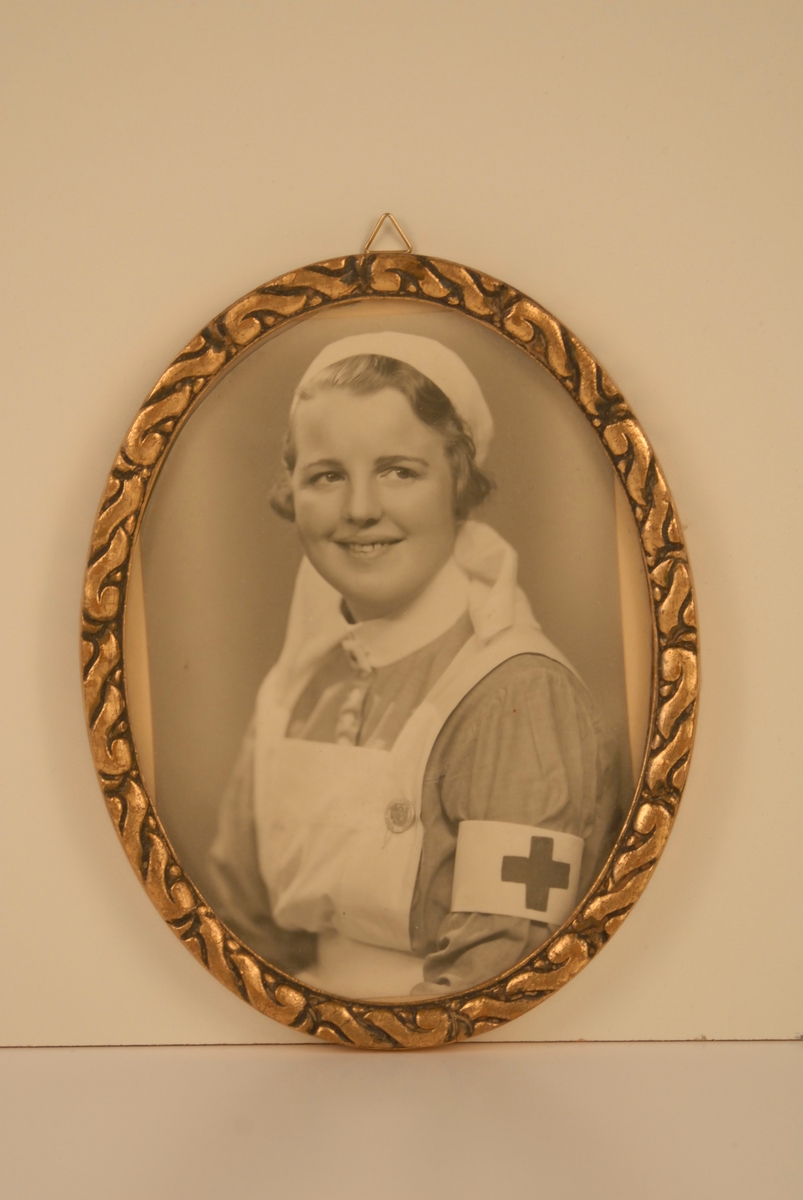 Portrettbilde av sykesøster