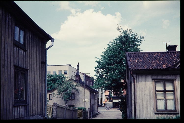 Bäckgatan norrut igenom Båtsmansbacken, 1956.