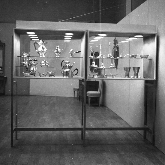 SM utställning Rokoko och Gustavianskt. 1957.01.
Silverutställningen.