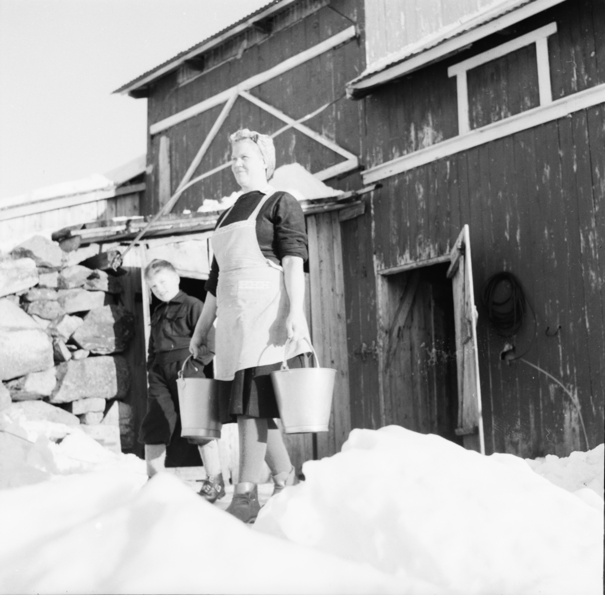 Vardens arkiv. "Besøk på fjellgård mellom Rauland og Rjukan" 07.01.1954