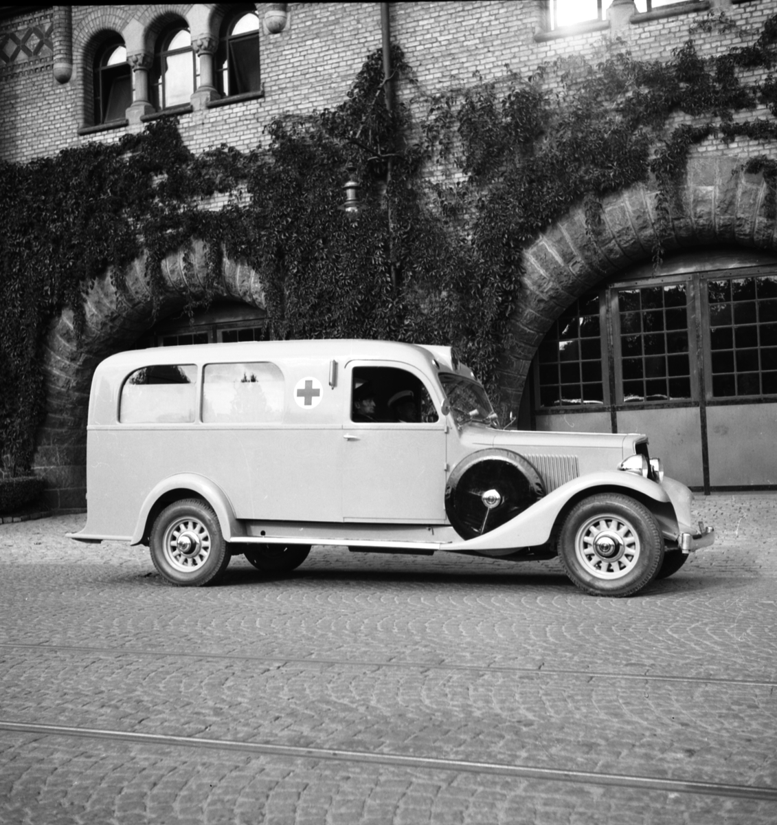 Reportage för Gefle Dagblad. Nya Ambulansvagnen. Augusti 1937

