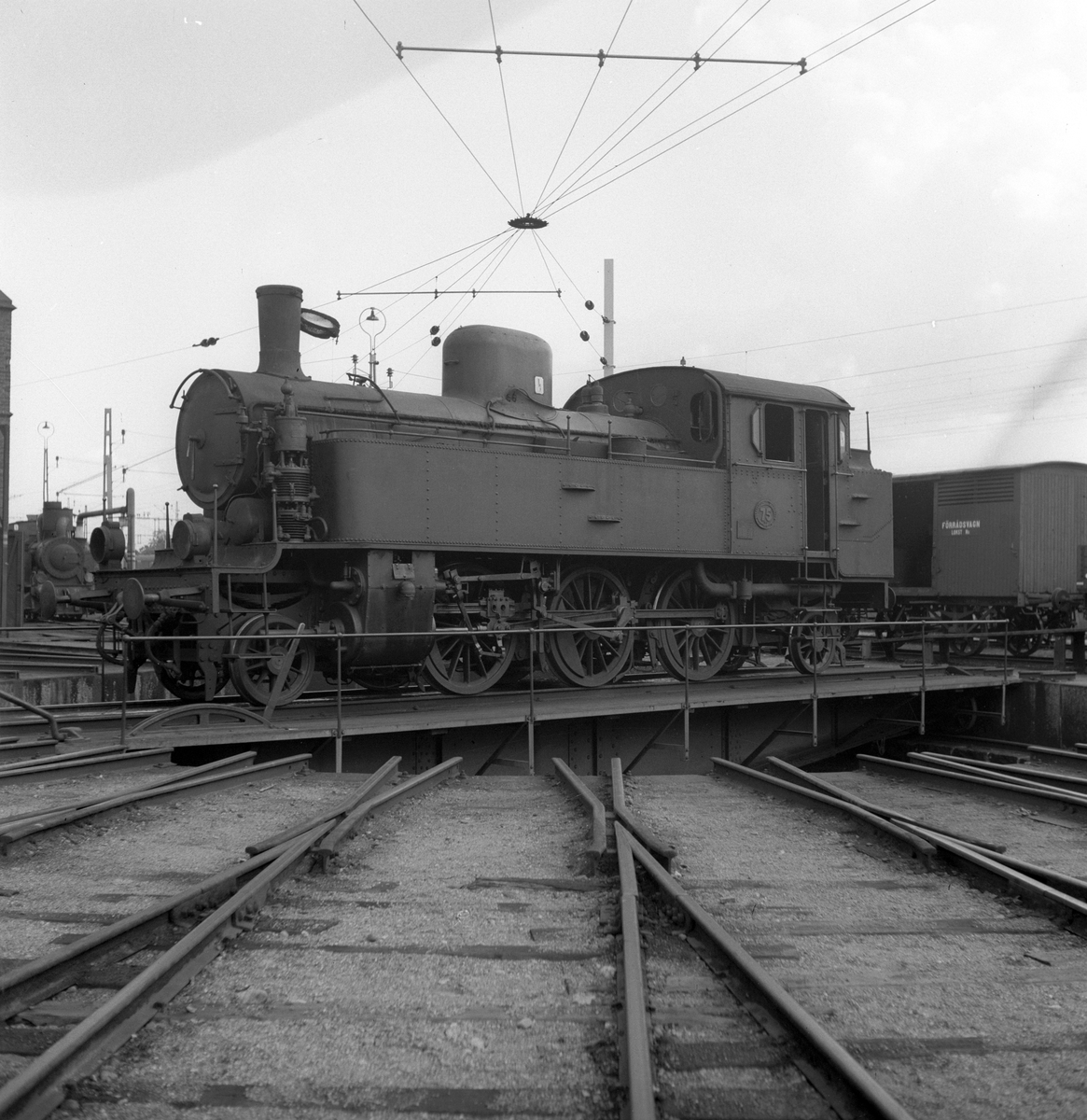Loket BJ Y3 75 fotograferat på Nynäs i Gävle omkring 1945.
