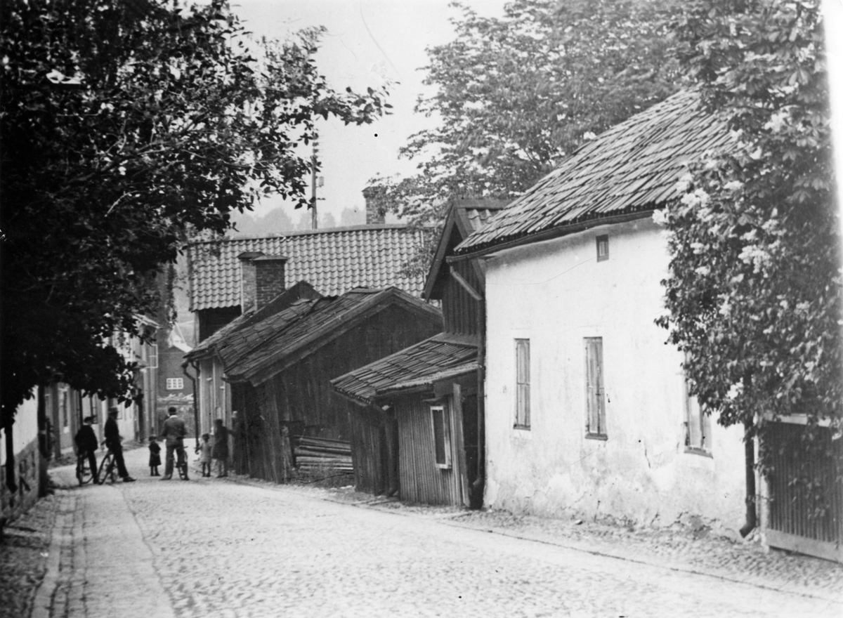 Kyrkogatan med gammal bebyggelse