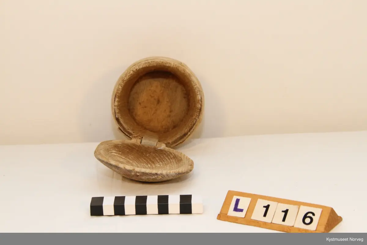 Smørkanne for å oppbevare smør i.