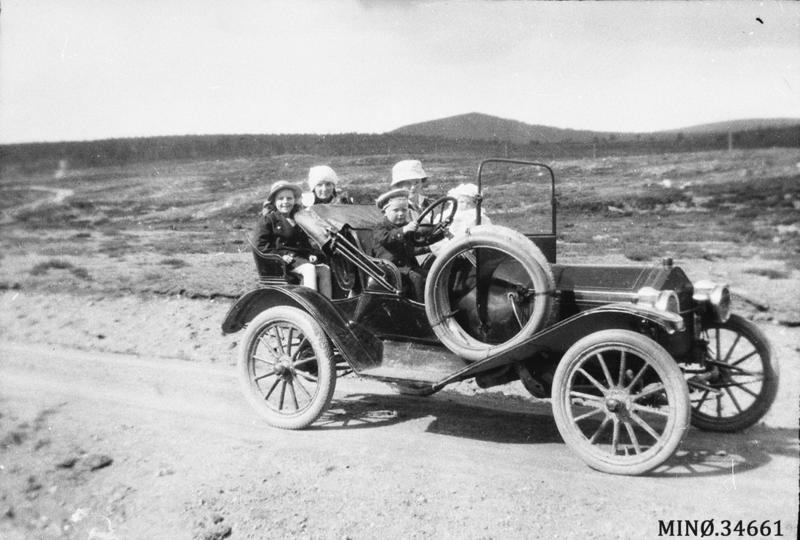 Folldal Verk's første bil.Metz 1914