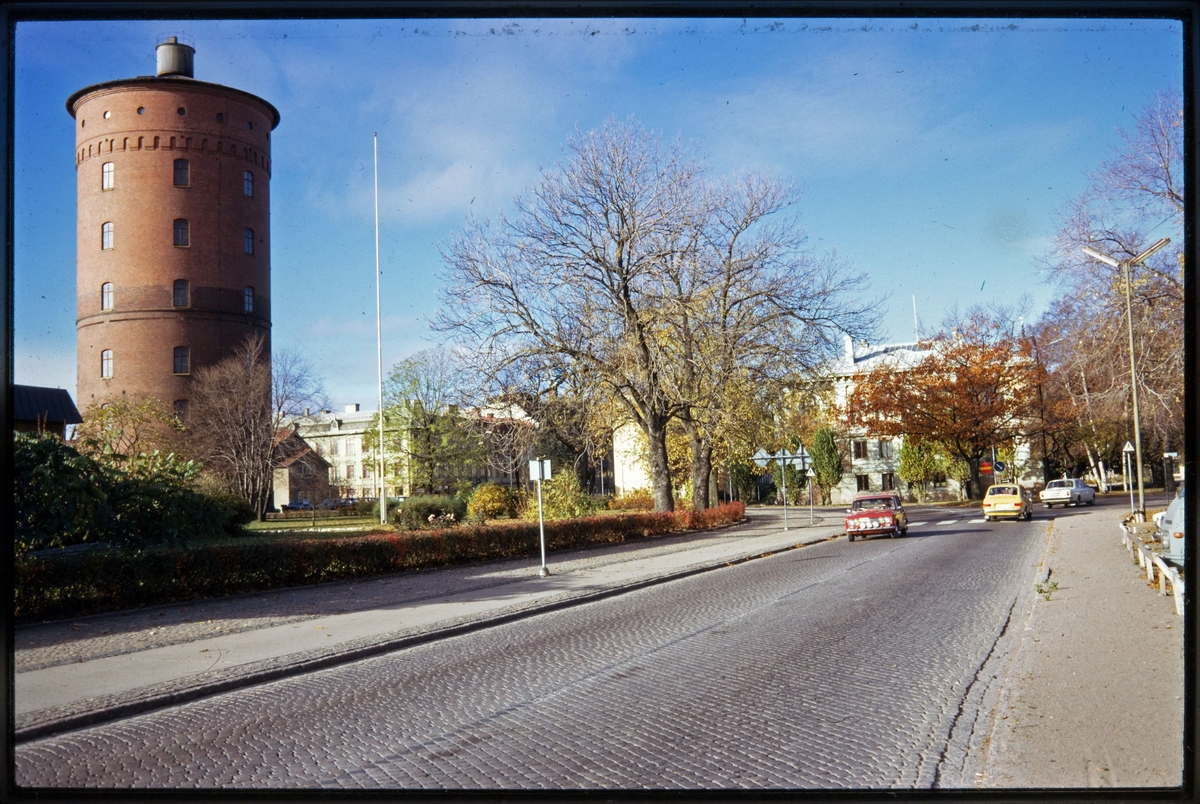 Vänersborg, Östra vägen och vattentornet