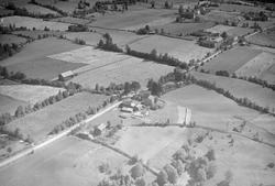 Flygstadhaugen gård, Rudsbygd, Lillehammer, åkrer, slåttemar