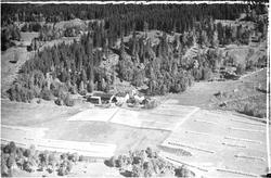 49735 - Råbøl gård, Øyer Foto Widerøe's Flyveselskap A/S