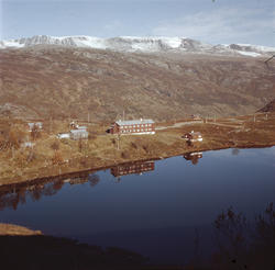 Jotunheimen Turisthytte med Hestbrepiggene