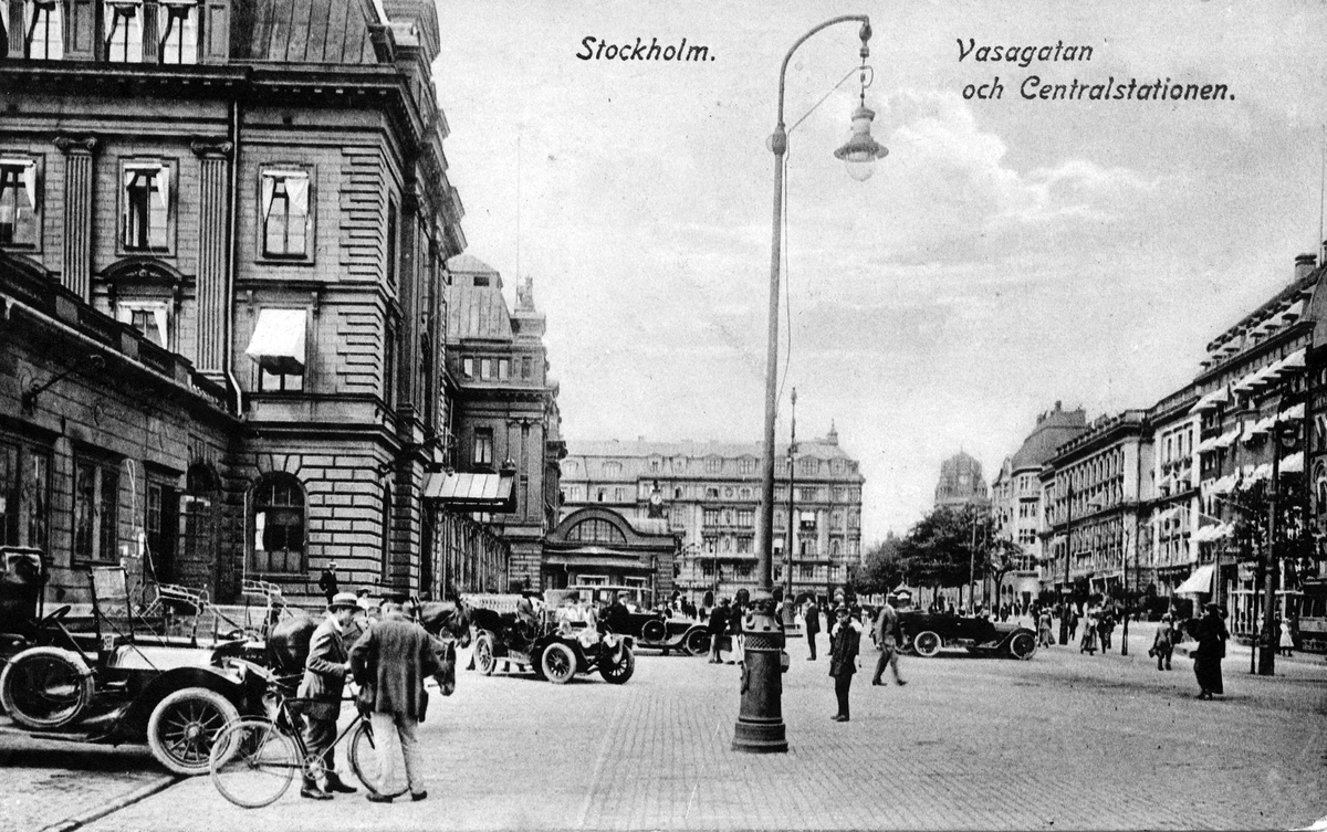 Stockholm. Vasagatan och Centralstationen. Avsänd den 19 februari 1920