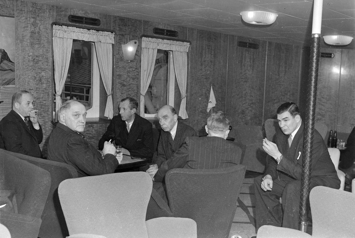 Hurtigrute Håkon Jarl på sin første tur nordover.