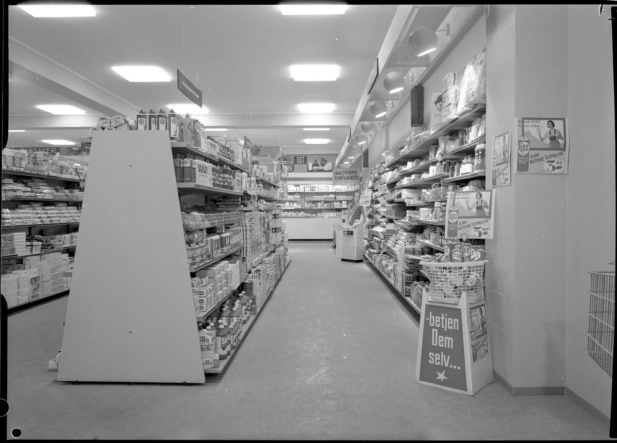 Asbjørn Olaussens forretning, Polaris Innredning, reklame