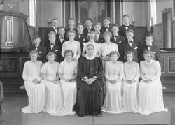 Konfirmanter i Tiller kirke 1952