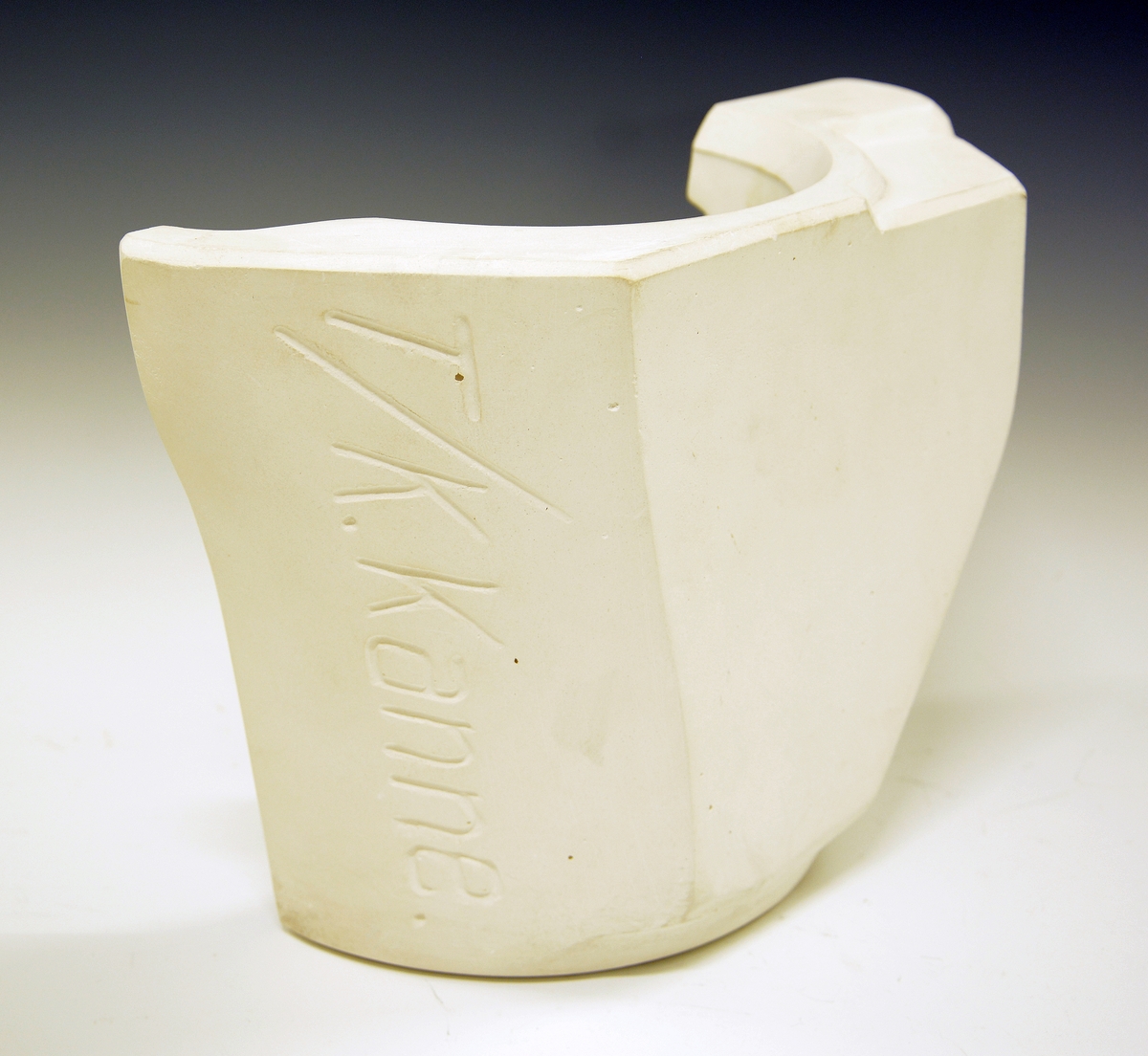 Del av støpeform til kanne.
Modell 2590 av Leif Helge Enger.