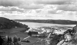 Oversiktsbilde fra tømmertunnelen i Eidet, Tune med Visterfl