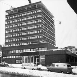 Oslo Sporveiers nye administrasjonsbygg på Tøyen, mars 1968.
