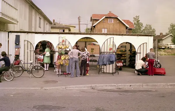 Handel og møtevirksomhet i Næringslivets Vel, Strømmen