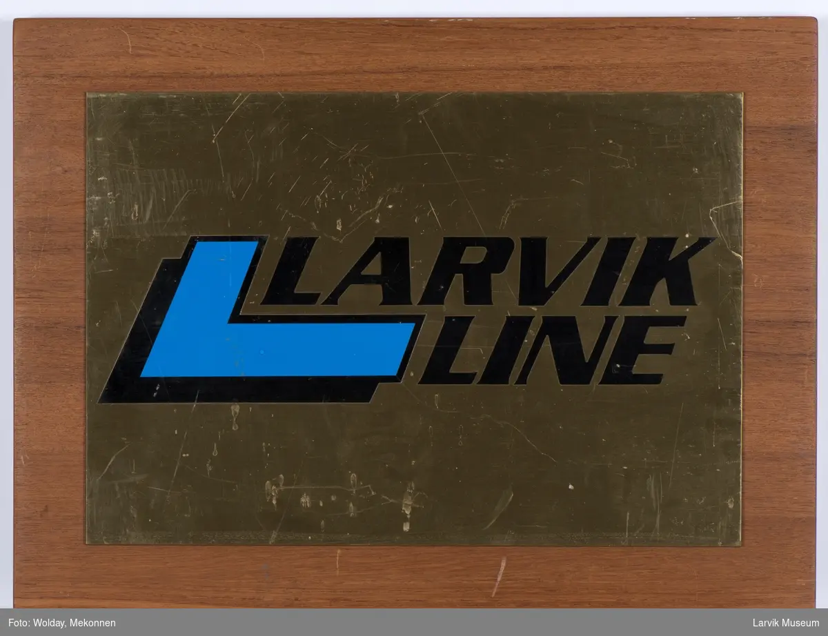 LARVIK LINE - Logo