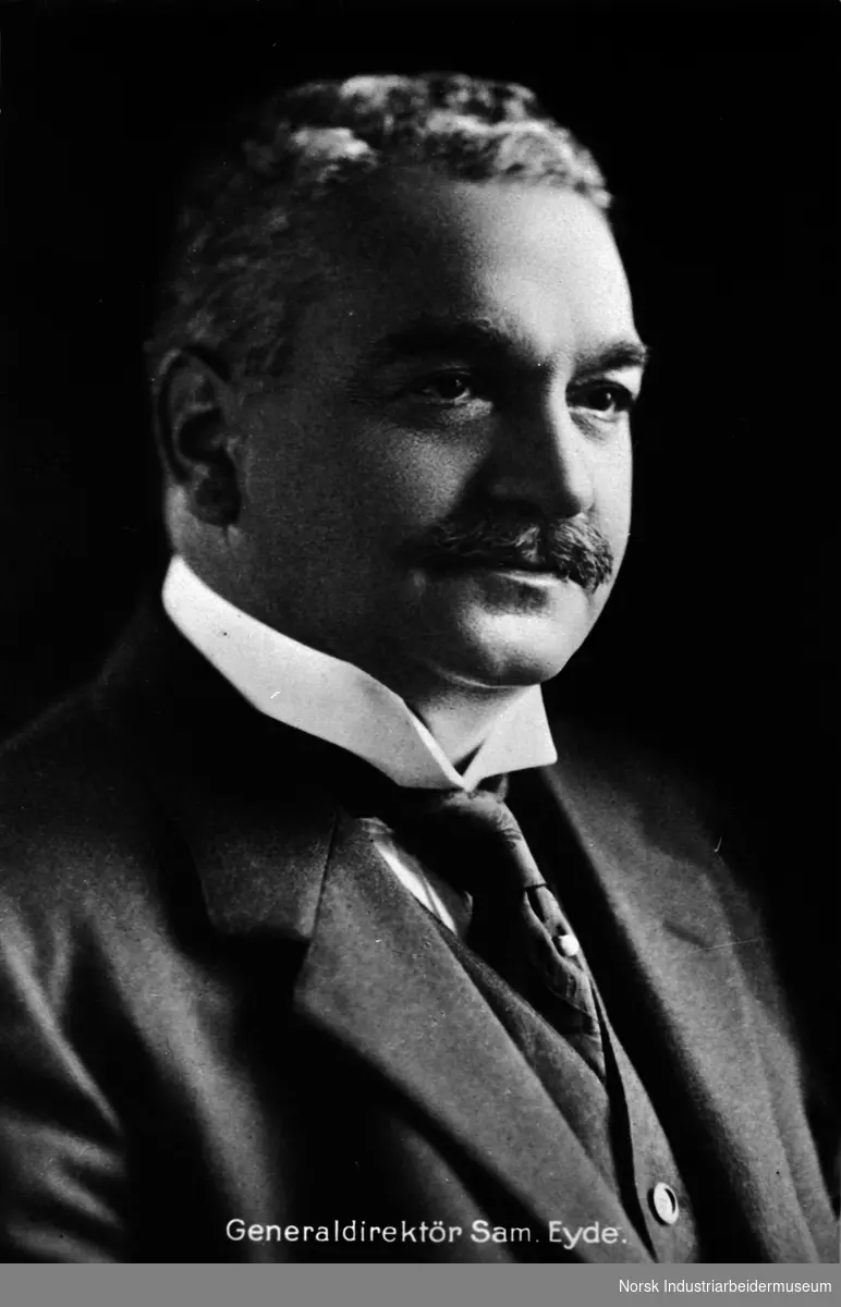 Sam Eyde fremstår som personifiseringen av den kraft-drevne industrialiseringen i Norge etter 1900. Ingeniøren fra Arendal utmerket seg først og fremst som en dyktig og visjonær industrigründer, som lyktes å sette store ideer ut i livet gjennom å få med seg pengesterke aktører som trodde på en fremtid for en ny industri basert på det enorme potensialet for å produsere elektrisitet som lå i norske fossefall. Navnet Eyde er sterkt knyttet til Norsk Hydro, Rjukan, Odda / Tyssedal og ikke minst stedet som bærer hans navn: Eydehavn.
