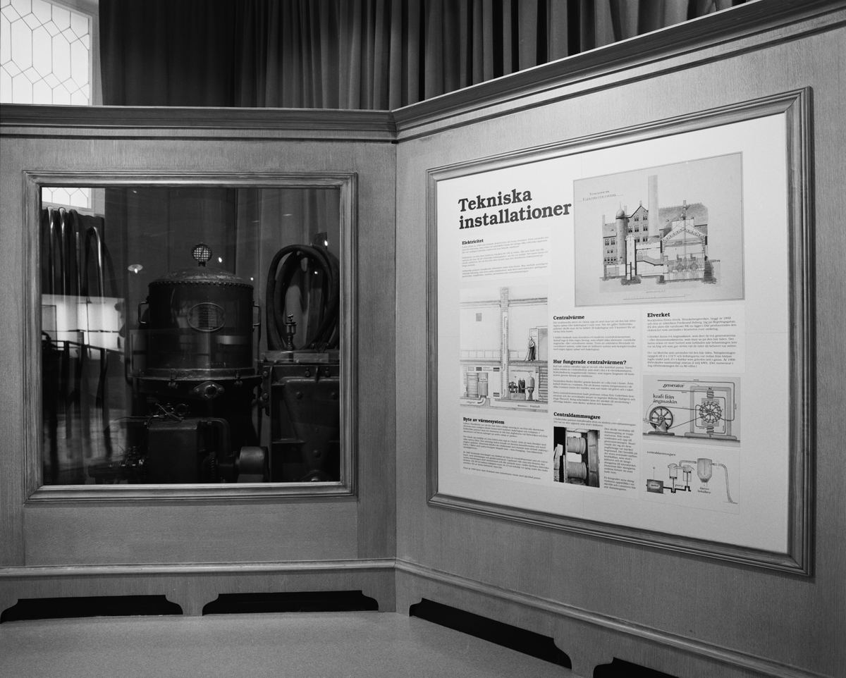 Dokumentation av utställningen "Teknikens under för 100 år sedan", Elkraftsmuseet. Monter med "Tekniska installationer".