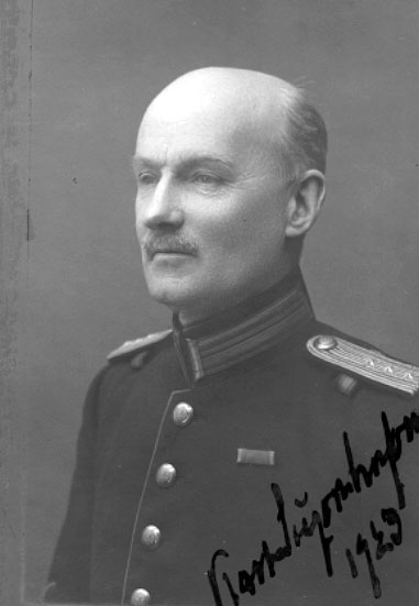 Karl Leijonhufvud. 
Kapten, foto 1929.