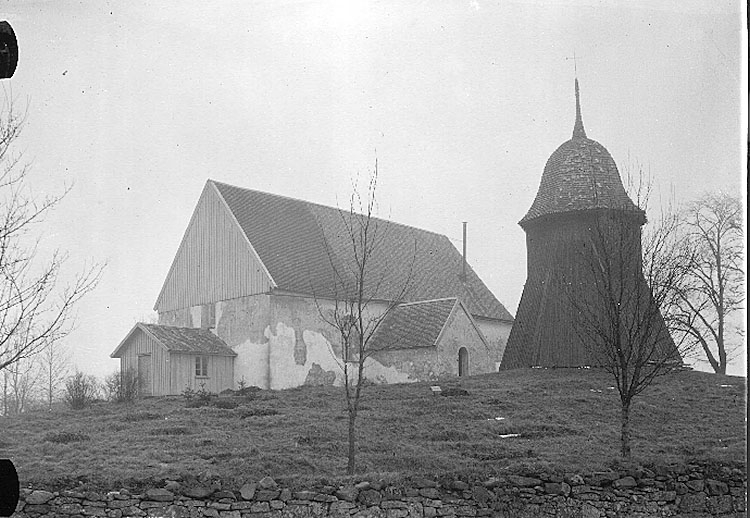 Ods socken. 
Kyrkan från nordost.