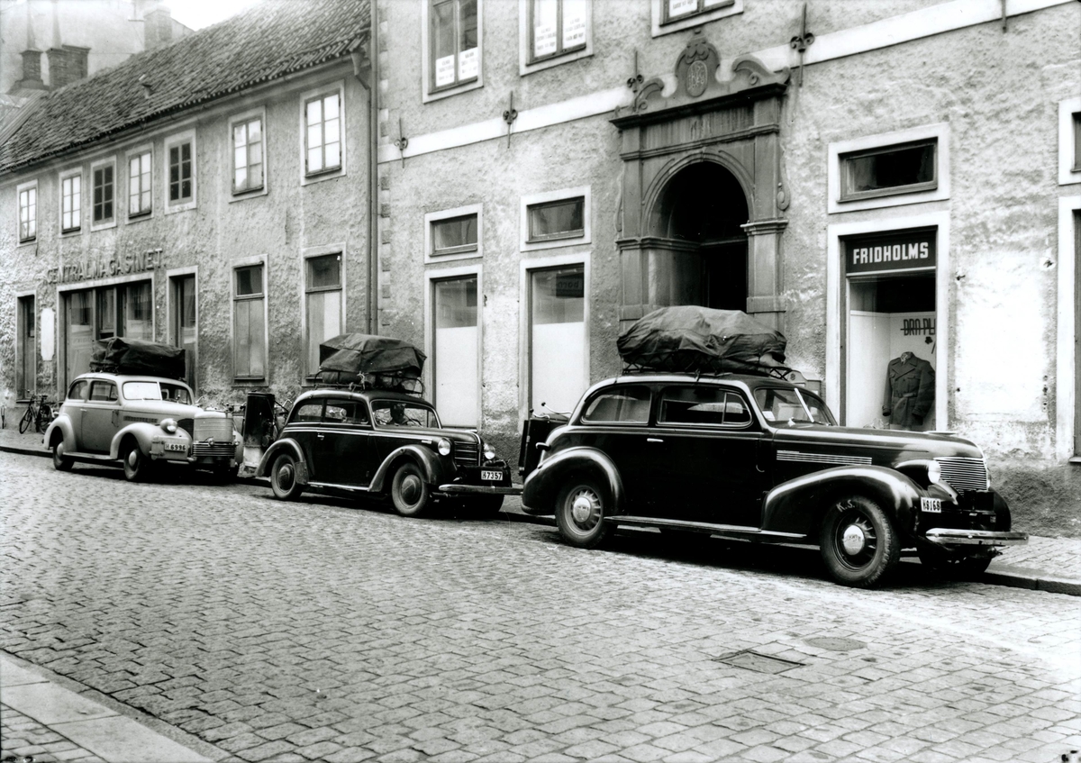 Skobolagets bilar på
Södra Långgatan.