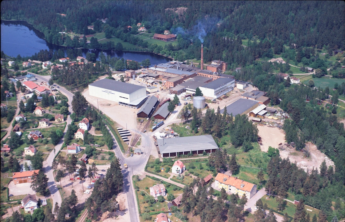 Flygfoto över Silverdalens pappersbruk.