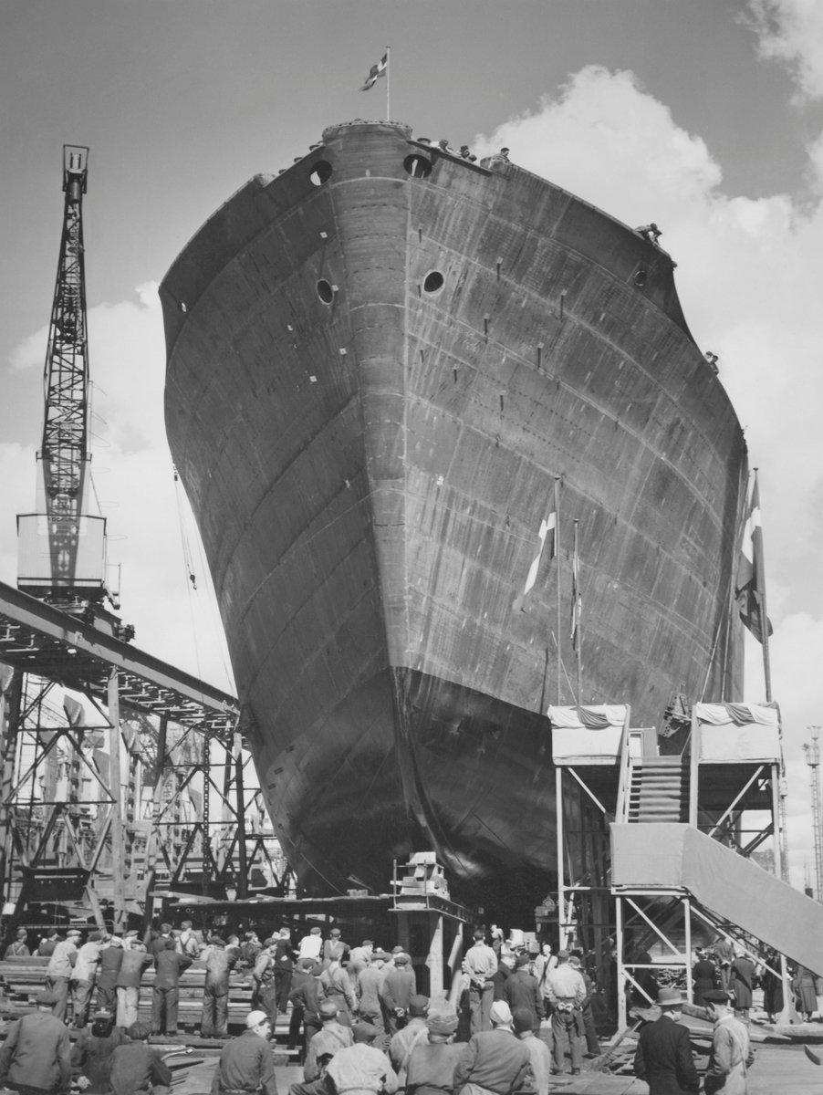 AMPHION Tankmotorfartyg.Från sjösättningen.