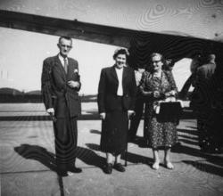 Håkon og Ellen Gudbrandsen.
Hanna Hofsøy.