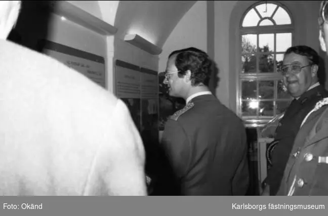 Karlsborgs museum, kung Carl XVI Gustaf på besök år 1982 i samband med överlämnandet av Europa Nostra diplomet. Endast neg finns.
