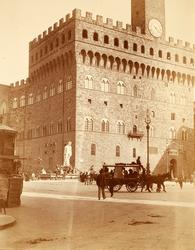 Palazzo Vecchio, et palass på Piazza della Signoria, Vår Fru