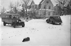 Kollisjon mellom personbil og buss i krysset Kirkegata - Car