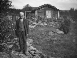 Endrestua, Fåvang, felespiller Amund Olsen, 
OBS Spøkelse i