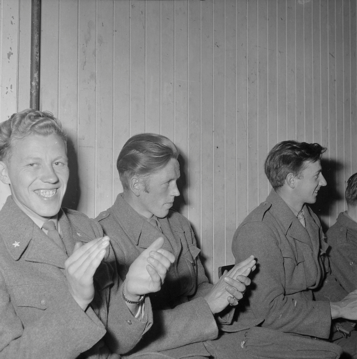 Underholdning for soldater i Øysand leir