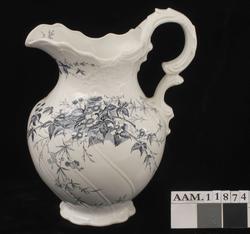 Vaskevannsfat med mugge