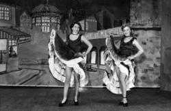 Can-ca. Bordell. fransk. Serie med revyfoto fra Kristiansund