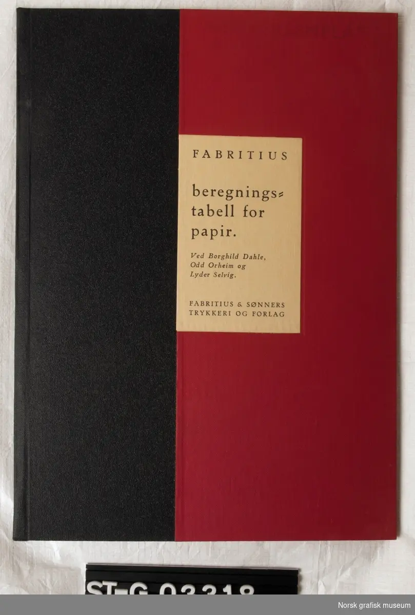 Ved Borghild Dahle, Odd Orheim og Lyder Selvig. 

Kort tekst om arbeidet bakerst i boken, signert Hroar Scheibler. Oslo, august 1935.
