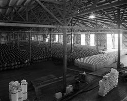 Maursyreballonger i lager, Menstad. Oversikt.