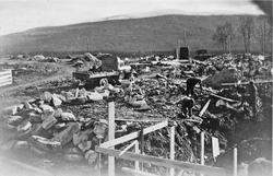 Gjenoppbygging av Os-gardan 1940. Fjøsbygging,