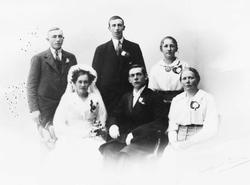 Personer, gruppebilde, bryllup til Ingrid og Per B. Støen.